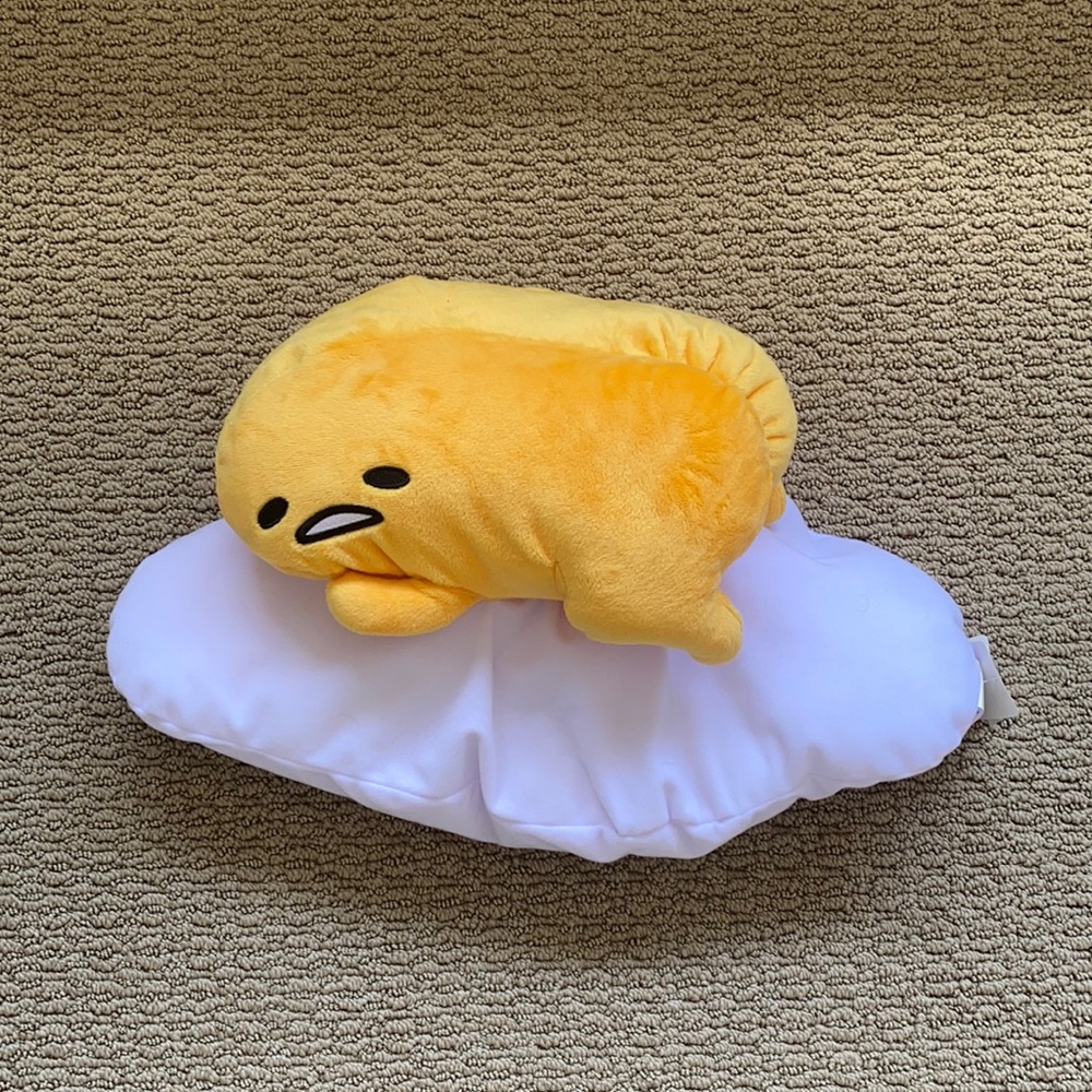 Gudetama Plush *NEW W/TAGS*